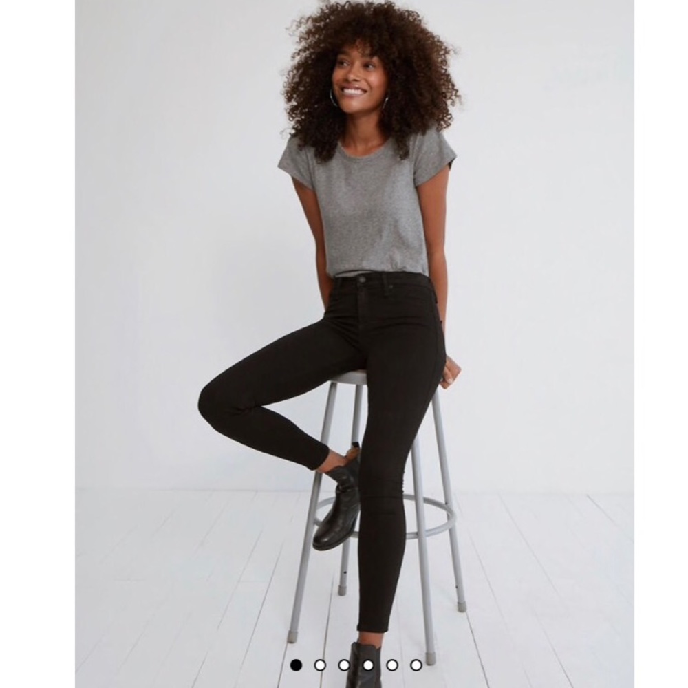 Abercrombie & Fitch Black Ankle Jeans